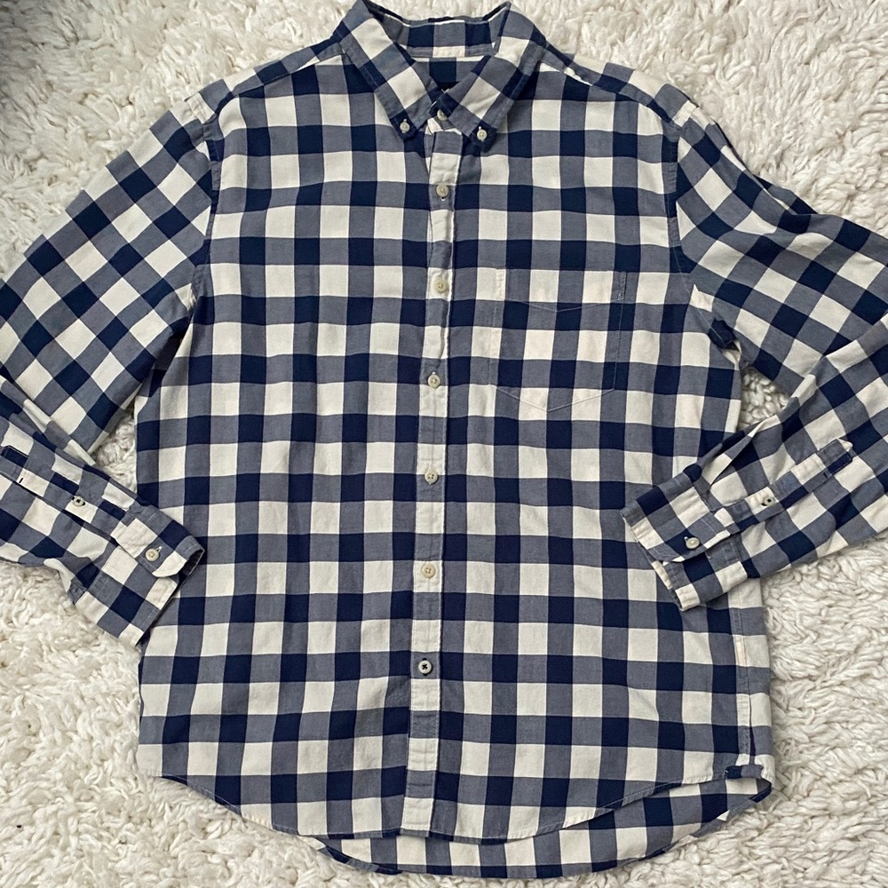 AMERICAN EAGLE MENS SIZE L, BLUE/WHITE CHECKERED SHIRT BUSINESS CASUAL